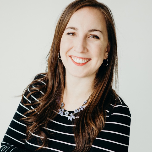 Meet your Posher, Katie - Picture 1 of 2